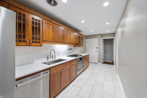 Tiny photo for 813 W Oakdale Avenue #1W, Chicago, IL 60657 (MLS # 12773757)