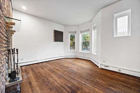 Tiny photo for 813 W Oakdale Avenue #1W, Chicago, IL 60657 (MLS # 12773757)