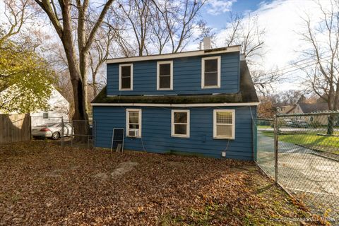 Tiny photo for 712 N Cedarwood Circle, Round Lake Heights, IL 60073 (MLS # 12519745)