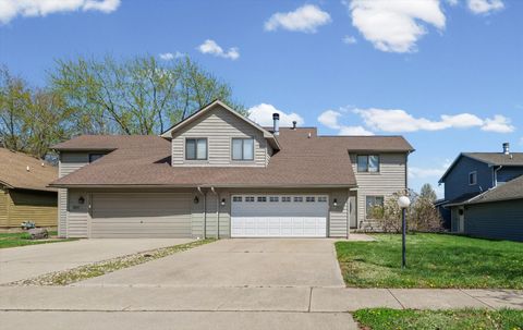 Photo of 2515 Clayton Boulevard, Champaign, IL 61822 (MLS # 12649462)