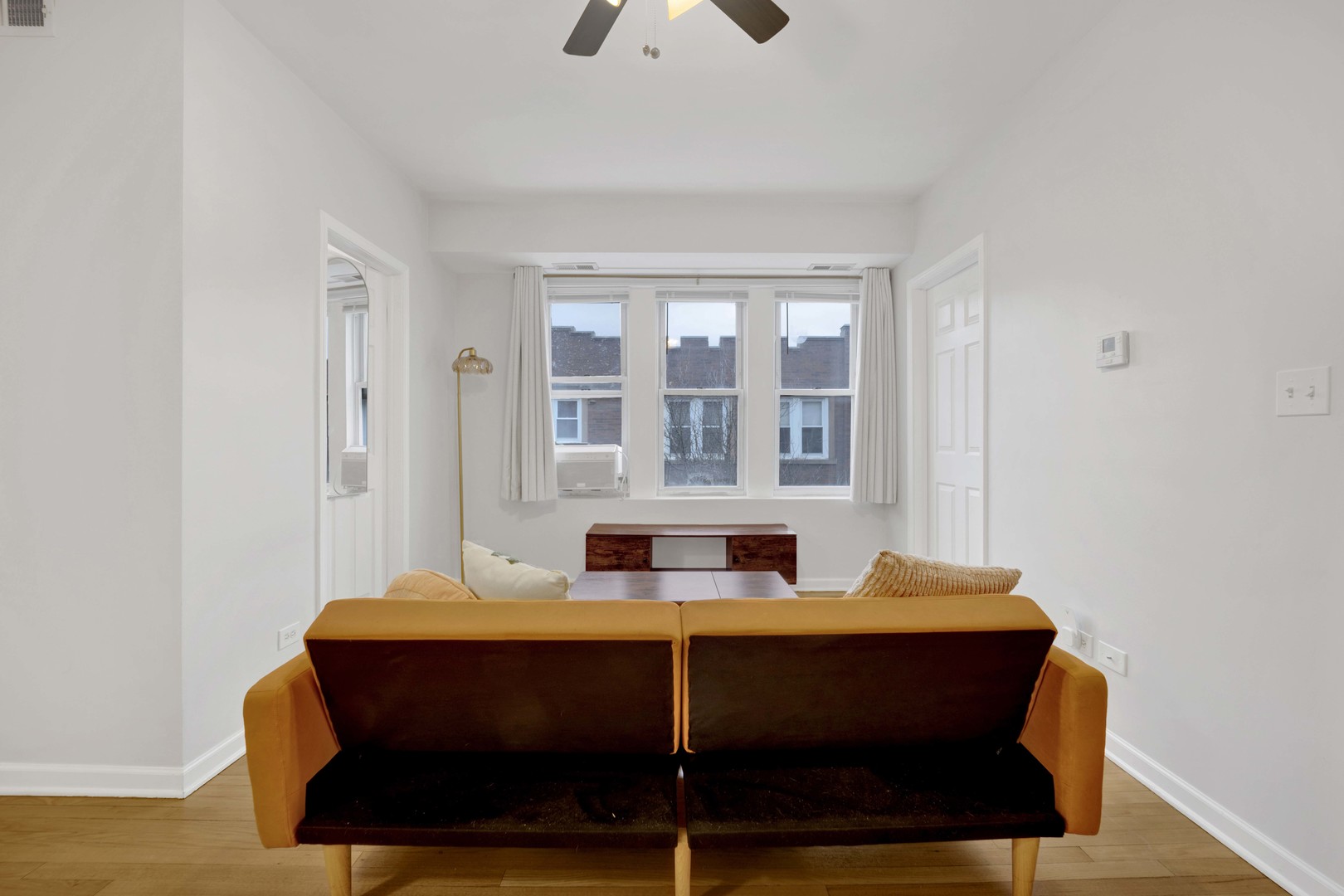 4427 N Lawndale Avenue 3A