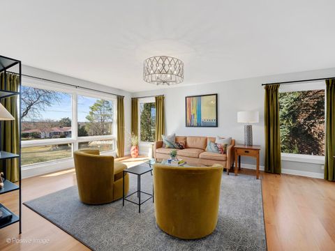 Tiny photo for 6555 Shabbona Road, Indian Head Park, IL 60525 (MLS # 12590486)