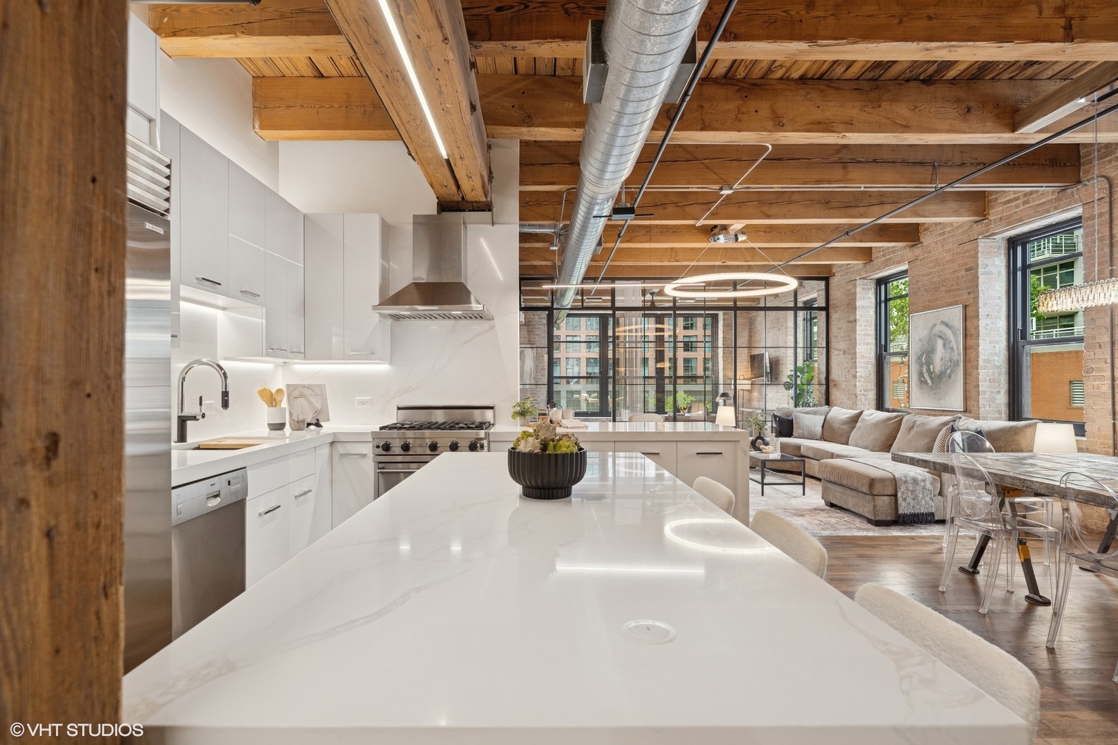 14 N Peoria Street 3E