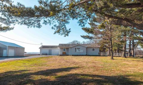 Tiny photo for 1740 Brier Creek Road #1, Harrisburg, IL 62946 (MLS # 100000613)