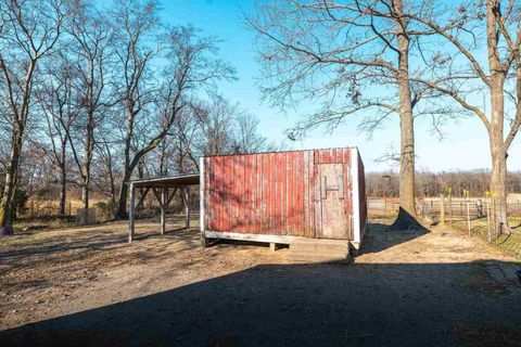 Tiny photo for 1740 Brier Creek Road #1, Harrisburg, IL 62946 (MLS # 100000613)