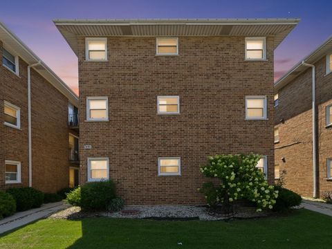 Photo of 3456 N Harlem Avenue #3W, Chicago, IL 60634 (MLS # 12704101)
