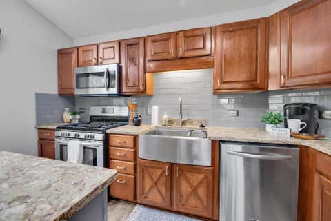 Tiny photo for 1437 Aberdeen Court #93, Naperville, IL 60564 (MLS # 12735988)