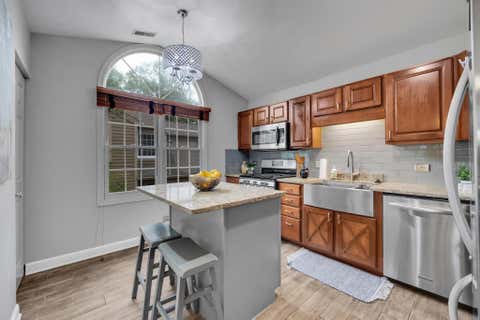 Tiny photo for 1437 Aberdeen Court #93, Naperville, IL 60564 (MLS # 12735988)