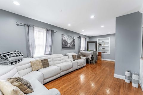 Tiny photo for 629 22nd Avenue, Bellwood, IL 60104 (MLS # 12619926)