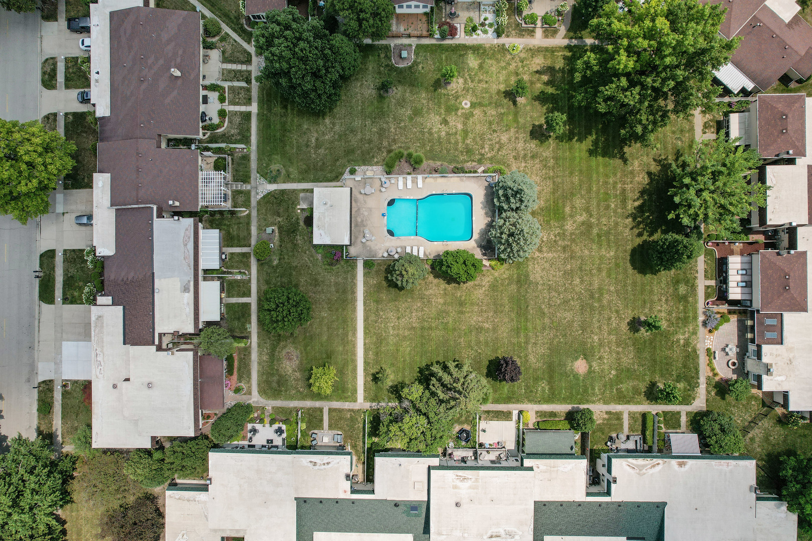 130 Meadowbrook Lane