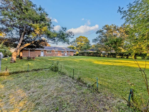 Tiny photo for 404 Tomah Avenue, Prospect Heights, IL 60070 (MLS # 12762236)