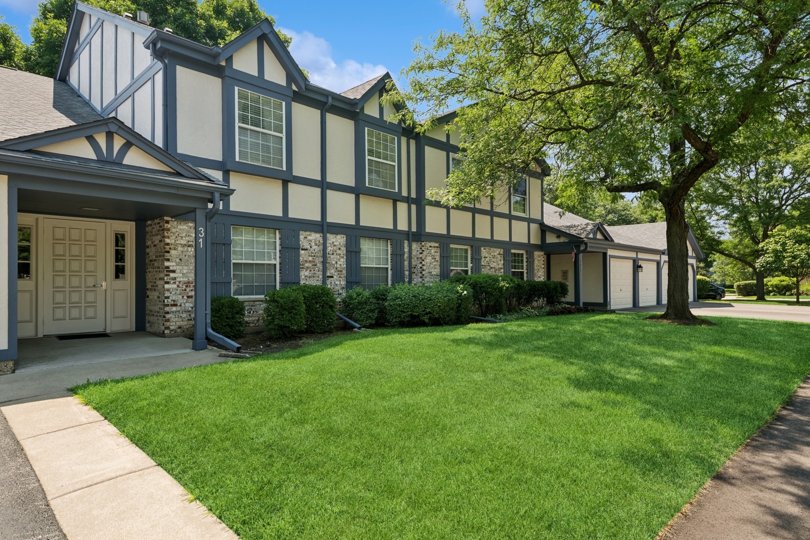 31 Waterbury Lane O1