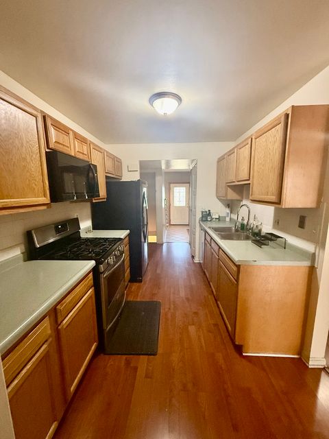 Tiny photo for 13 Pioneer Park Place, Elgin, IL 60123 (MLS # 12525536)