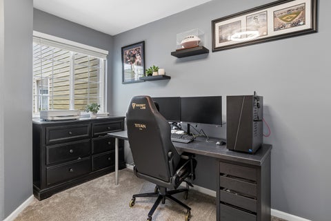 Tiny photo for 319 E Victoria Circle #319, North Aurora, IL 60542 (MLS # 12721999)