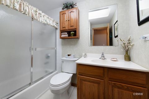 Tiny photo for 635 Verona Court, Schaumburg, IL 60193 (MLS # 12577323)