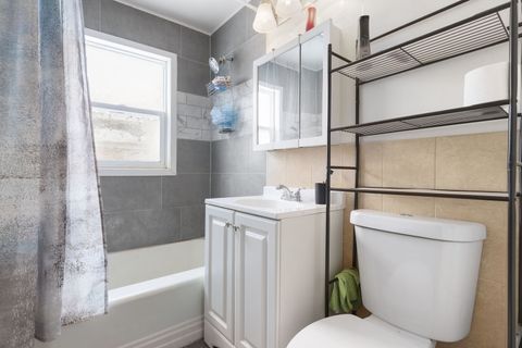 Tiny photo for 1028 BELLWOOD Avenue #E, Bellwood, IL 60104 (MLS # 12571598)