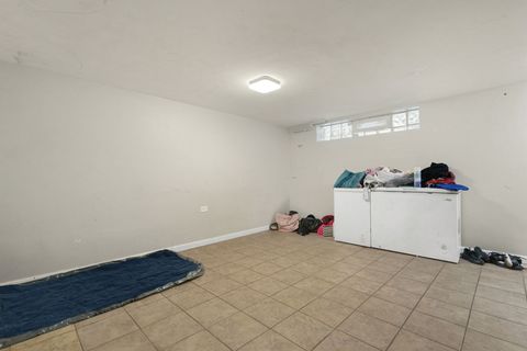 Tiny photo for 1028 BELLWOOD Avenue #E, Bellwood, IL 60104 (MLS # 12571598)