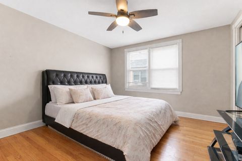 Tiny photo for 1028 BELLWOOD Avenue #E, Bellwood, IL 60104 (MLS # 12571598)