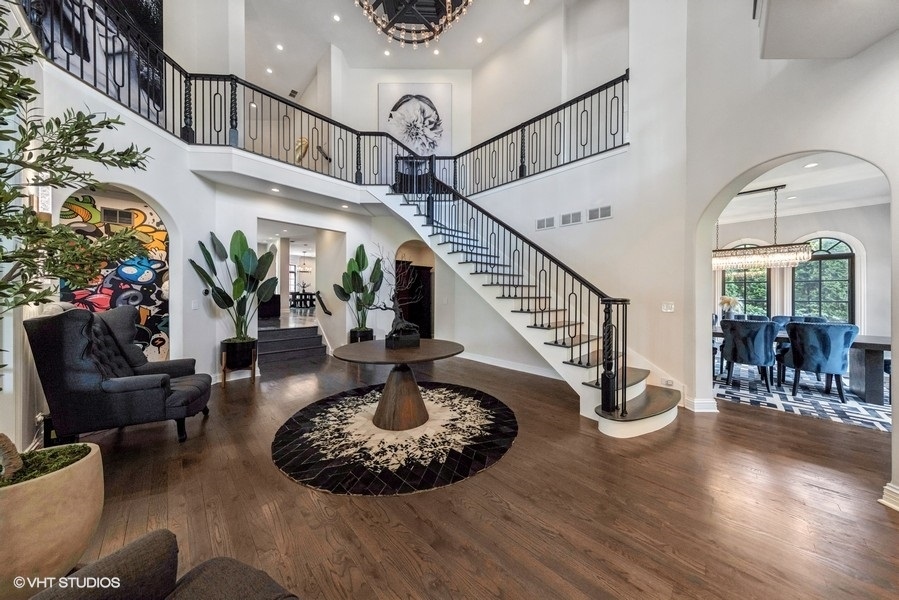 818 W 58th Street