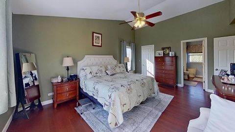 Tiny photo for 32764 N Innetowne Road, Lakemoor, IL 60051 (MLS # 12568587)