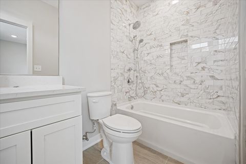 Tiny photo for 184 Eli Court, Des Plaines, IL 60016 (MLS # 12589736)