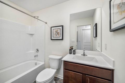 Tiny photo for 1447 Oakfield Lane, Pingree Grove, IL 60140 (MLS # 12521434)