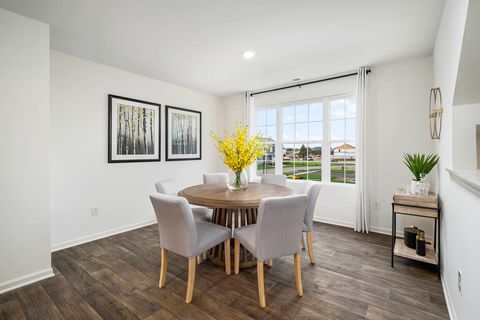 Tiny photo for 1447 Oakfield Lane, Pingree Grove, IL 60140 (MLS # 12521434)