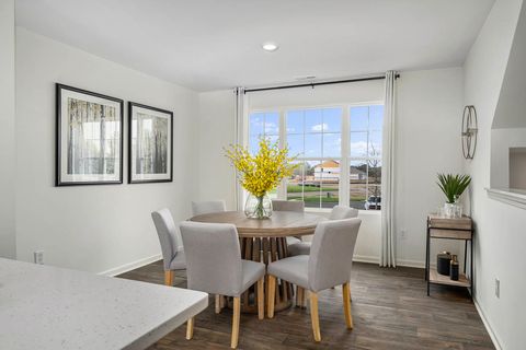 Tiny photo for 1447 Oakfield Lane, Pingree Grove, IL 60140 (MLS # 12521434)