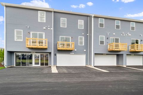 Tiny photo for 1447 Oakfield Lane, Pingree Grove, IL 60140 (MLS # 12521434)