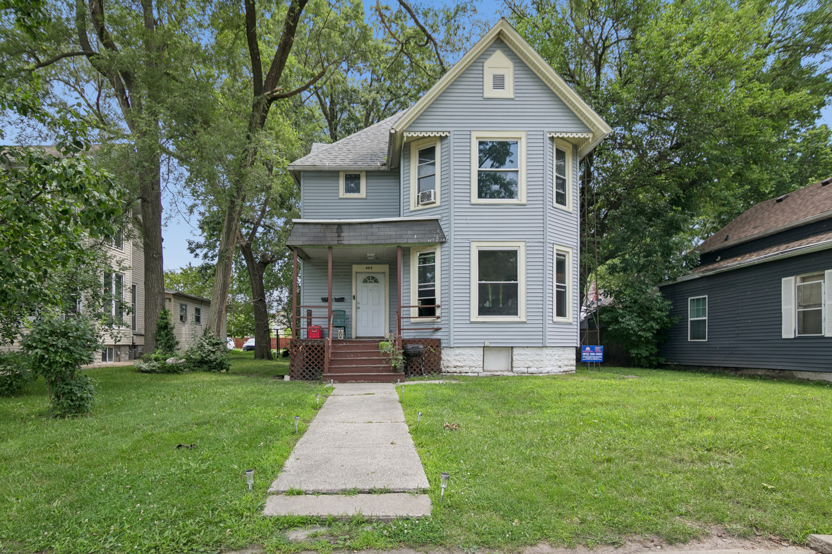 Photo 1 of 13 — 464 Harrison Avenue S, Kankakee, IL 60901