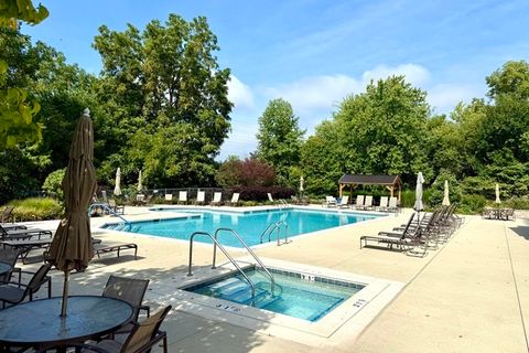 Tiny photo for 5952 Leeds Road, Hoffman Estates, IL 60192 (MLS # 12689640)