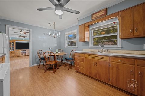 Tiny photo for 1010 Walnut Street, St. Charles, IL 60174 (MLS # 12456768)