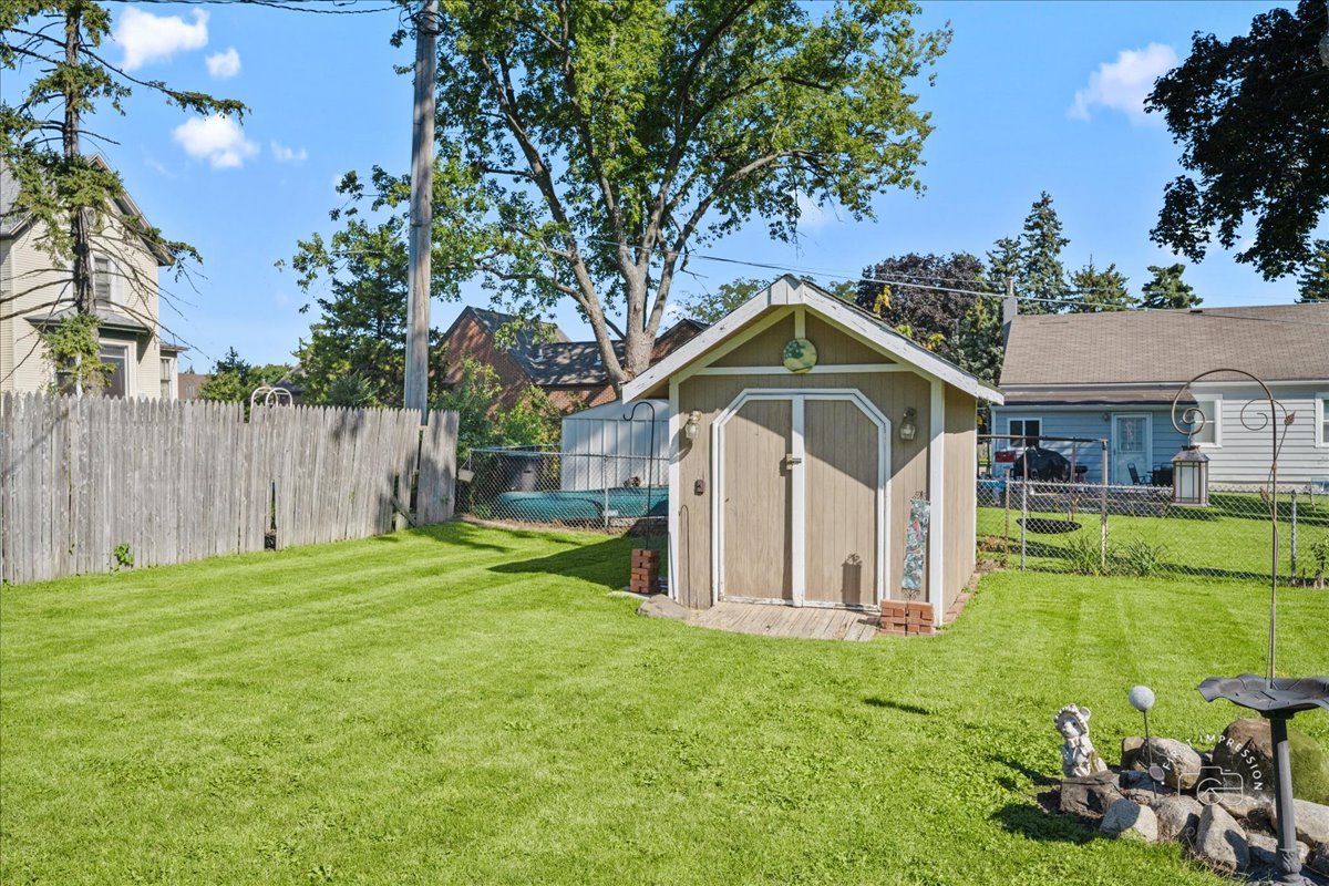 St. Charles, Illinois 60174, United States, 2 Bedrooms Bedrooms, ,2 BathroomsBathrooms,Residential,Active,199787