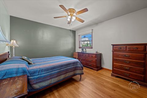 Tiny photo for 1010 Walnut Street, St. Charles, IL 60174 (MLS # 12456768)