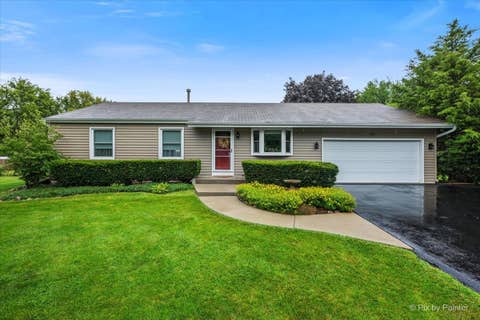 Photo of 1706 South Street, Crystal Lake, IL 60014 (MLS # 12723690)