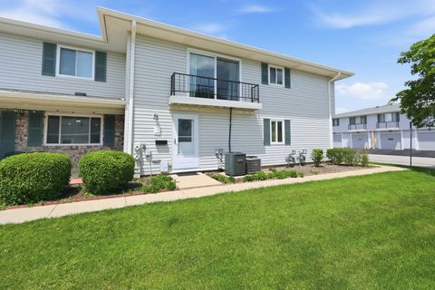 Property photo of 220 Sagamore Court 220, Schaumburg, IL 60194