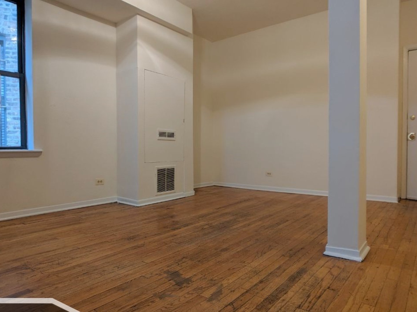 2319 N Kedzie Boulevard 1R