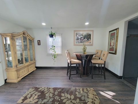 Tiny photo for 1535 & 1535 1/2 S 5th Avenue, Kankakee, IL 60901 (MLS # 12568776)