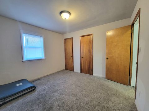 Tiny photo for 1535 & 1535 1/2 S 5th Avenue, Kankakee, IL 60901 (MLS # 12568776)