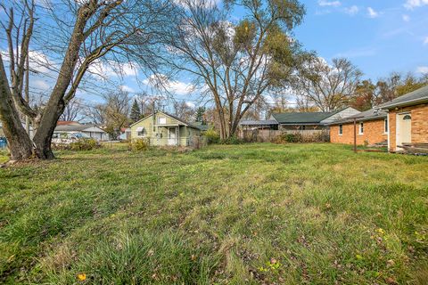 Tiny photo for 1535 & 1535 1/2 S 5th Avenue, Kankakee, IL 60901 (MLS # 12568776)