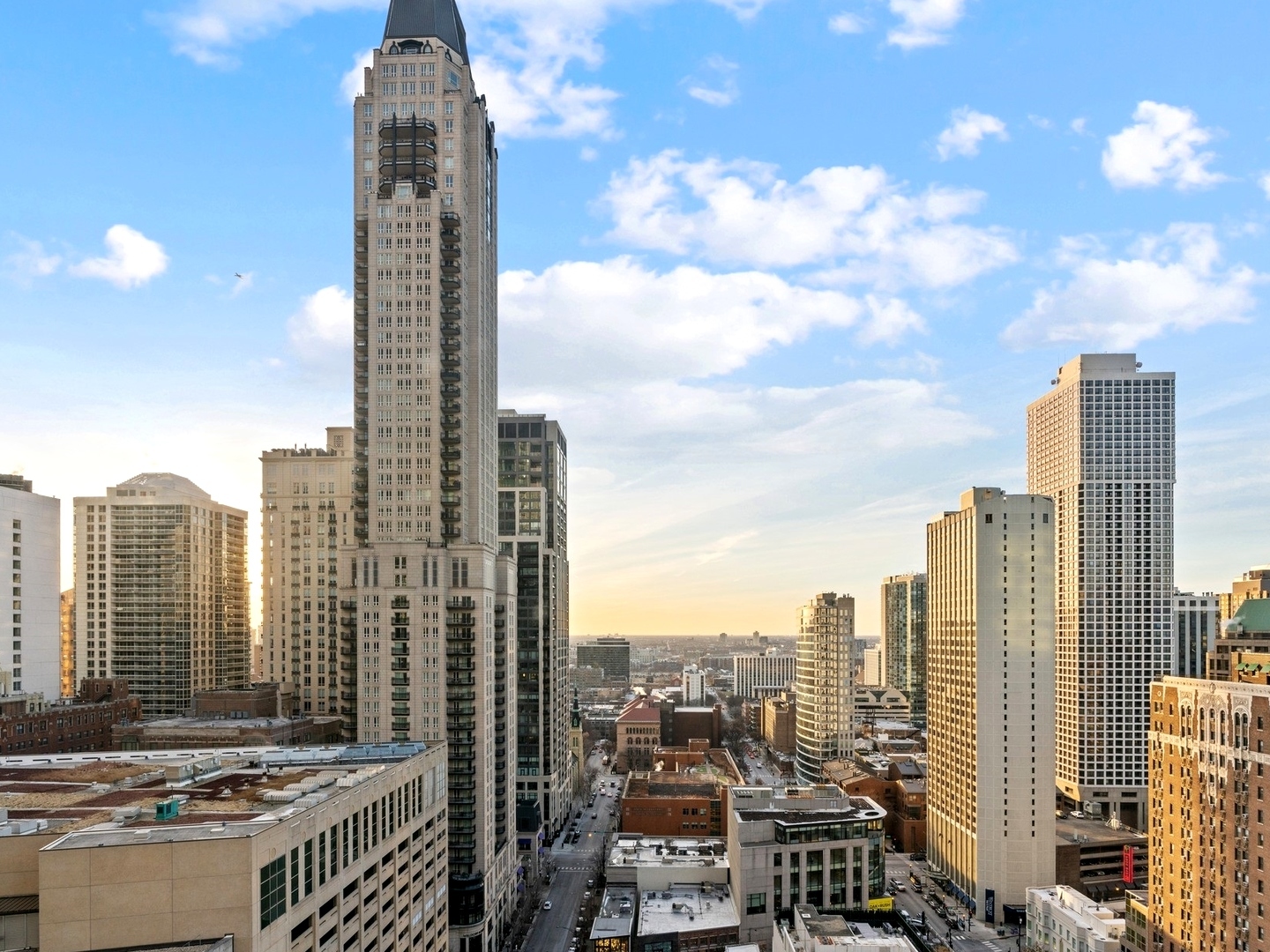 100 E Walton Street 28G