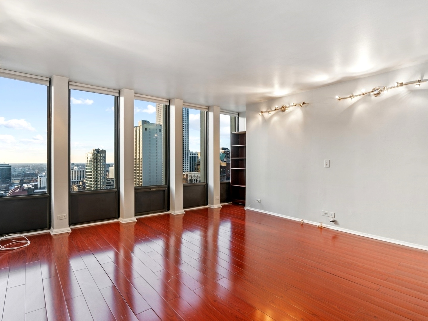 100 E Walton Street 28G