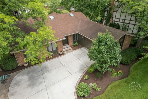 Tiny photo for 1105 W Bauer Road, Naperville, IL 60563 (MLS # 12517336)