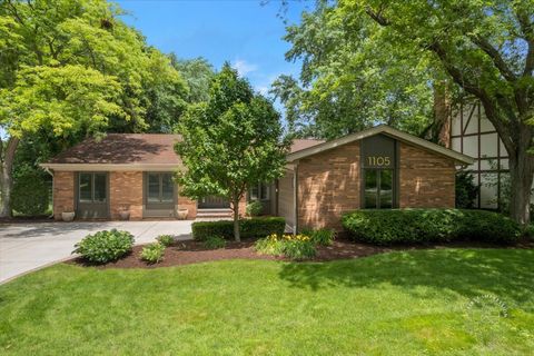Tiny photo for 1105 W Bauer Road, Naperville, IL 60563 (MLS # 12517336)