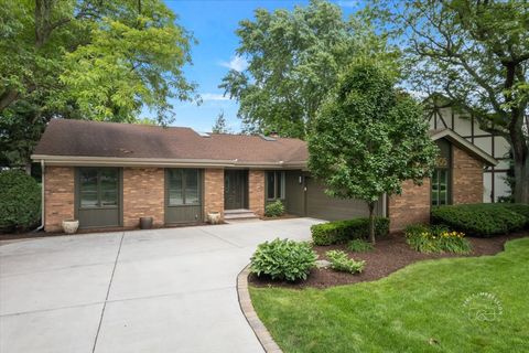1105 W Bauer Road Naperville IL 60563