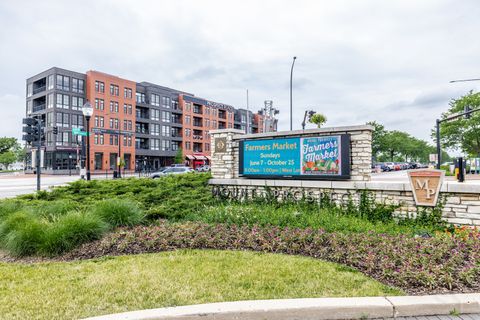 Tiny photo for 212 S Hi Lusi Avenue, Mount Prospect, IL 60056 (MLS # 12689797)
