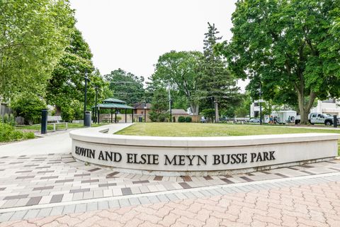 Tiny photo for 212 S Hi Lusi Avenue, Mount Prospect, IL 60056 (MLS # 12689797)
