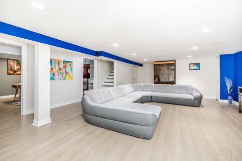 Tiny photo for 212 S Hi Lusi Avenue, Mount Prospect, IL 60056 (MLS # 12689797)