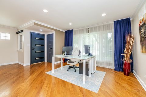 Tiny photo for 212 S Hi Lusi Avenue, Mount Prospect, IL 60056 (MLS # 12689797)