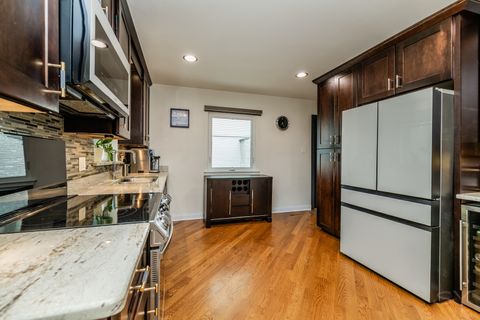 Tiny photo for 212 S Hi Lusi Avenue, Mount Prospect, IL 60056 (MLS # 12689797)